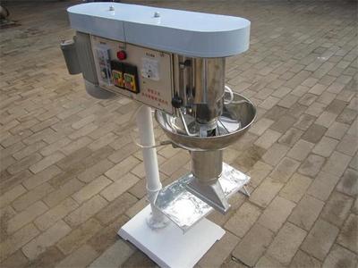 小型涼皮機廠家丨全自動涼皮機市場報價圖片_高清圖_細(xì)節(jié)圖-邢臺市橋東區(qū)天騰機械設(shè)備制造廠(個體經(jīng)營) -